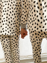 Load image into Gallery viewer, Pyjamas, Falling leaves